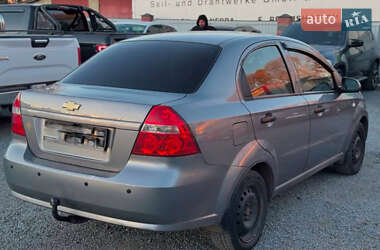 Седан Chevrolet Aveo 2011 в Ровно