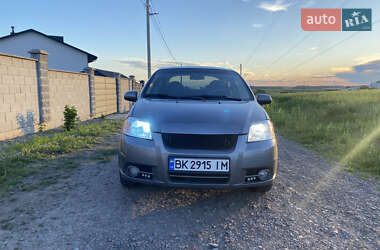 Седан Chevrolet Aveo 2011 в Ровно