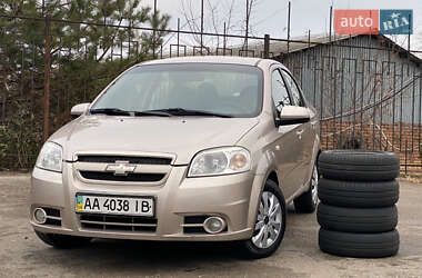 Седан Chevrolet Aveo 2008 в Києві