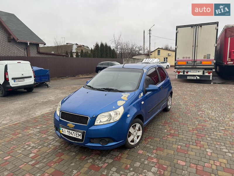Хэтчбек Chevrolet Aveo 2008 в 
