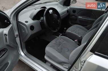 Седан Chevrolet Aveo 2005 в Чернігові