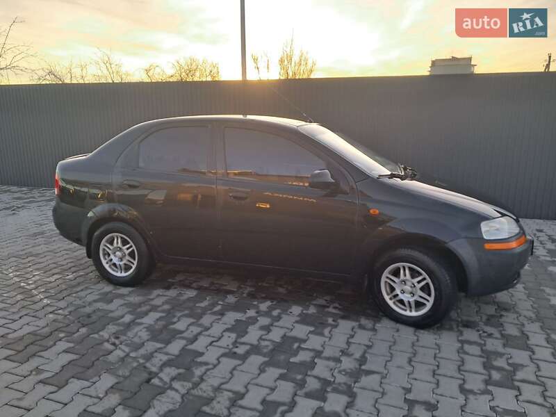 Chevrolet Aveo 2004
