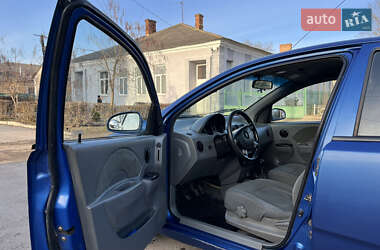 Седан Chevrolet Aveo 2005 в Хотині