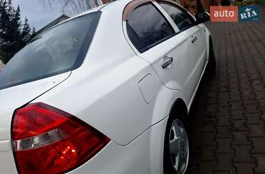 Седан Chevrolet Aveo 2007 в Чернівцях