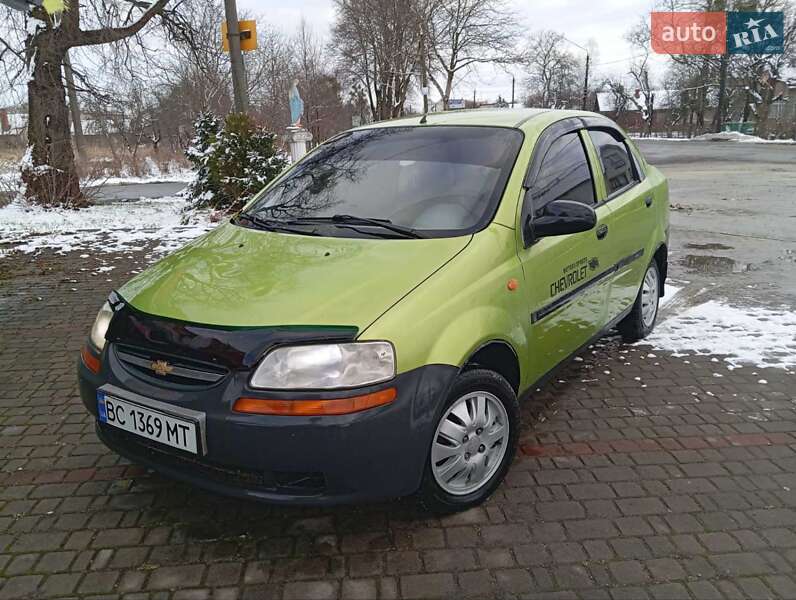 Седан Chevrolet Aveo 2004 в Стрию