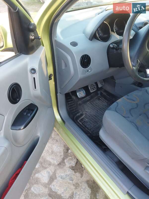 Седан Chevrolet Aveo 2004 в Брацлаве