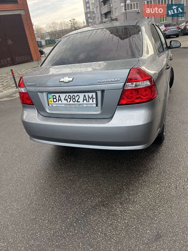 Седан Chevrolet Aveo 2008 в Киеве