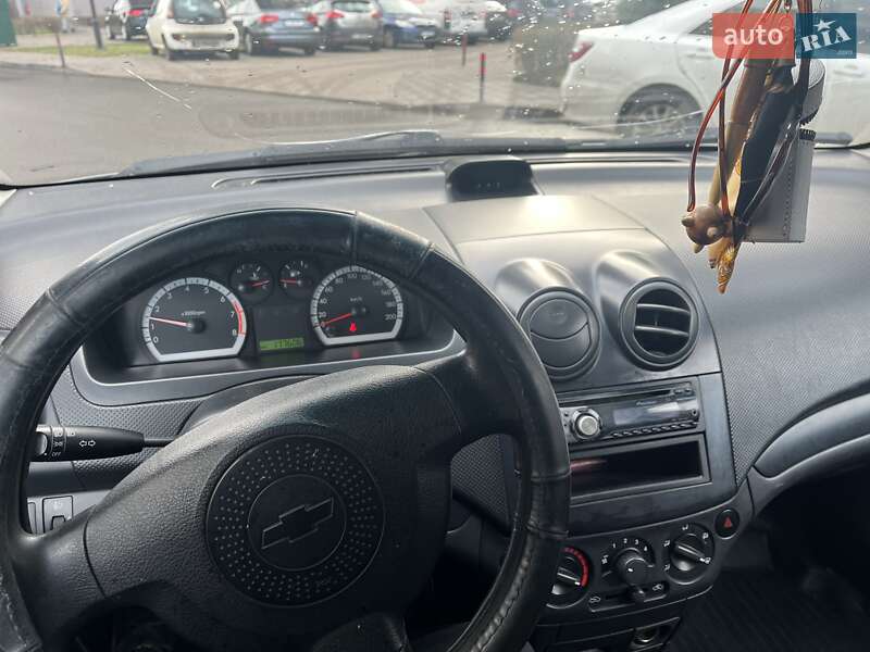 Седан Chevrolet Aveo 2008 в Киеве