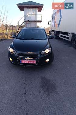 Хетчбек Chevrolet Aveo 2011 в Сарнах