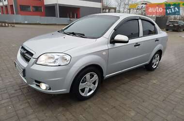 Седан Chevrolet Aveo 2008 в Черновцах