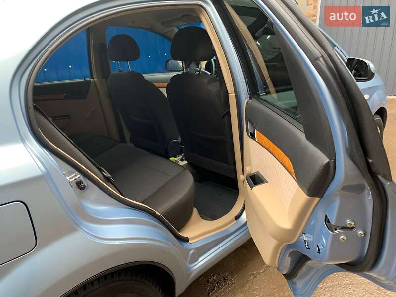 Седан Chevrolet Aveo 2008 в Білгороді-Дністровському