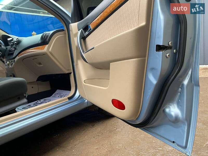 Седан Chevrolet Aveo 2008 в Білгороді-Дністровському