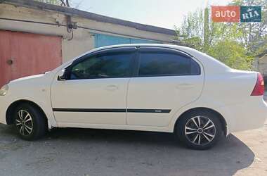 Седан Chevrolet Aveo 2008 в Запоріжжі