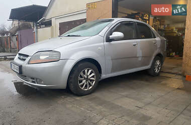 Седан Chevrolet Aveo 2005 в Дніпрі