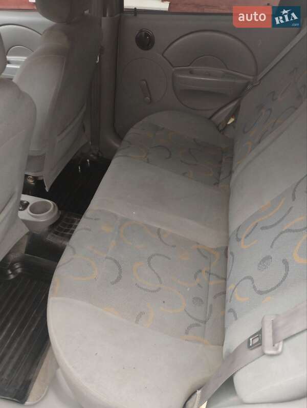 Седан Chevrolet Aveo 2005 в Кропивницком