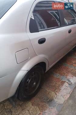 Седан Chevrolet Aveo 2005 в 
