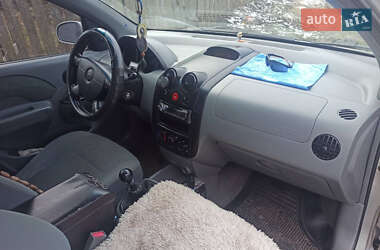 Седан Chevrolet Aveo 2005 в 