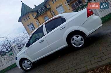 Седан Chevrolet Aveo 2007 в Чернівцях