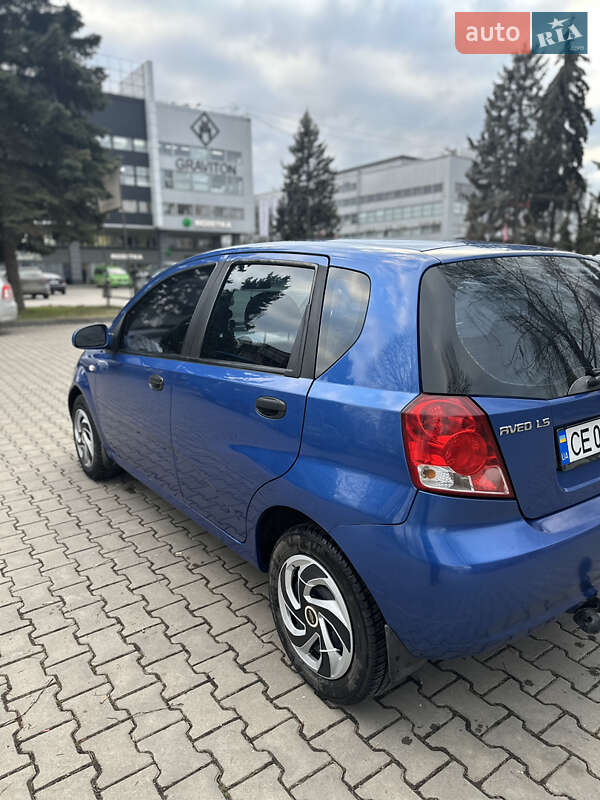Хэтчбек Chevrolet Aveo 2006 в Черновцах
