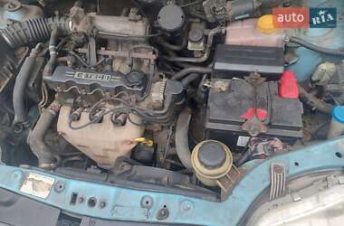 Седан Chevrolet Aveo 2004 в 