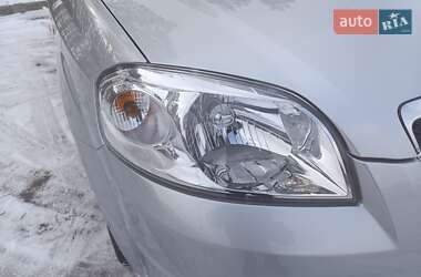 Седан Chevrolet Aveo 2011 в Харькове