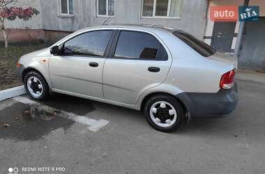 Седан Chevrolet Aveo 2005 в Мукачевому