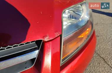 Хэтчбек Chevrolet Aveo 2006 в 