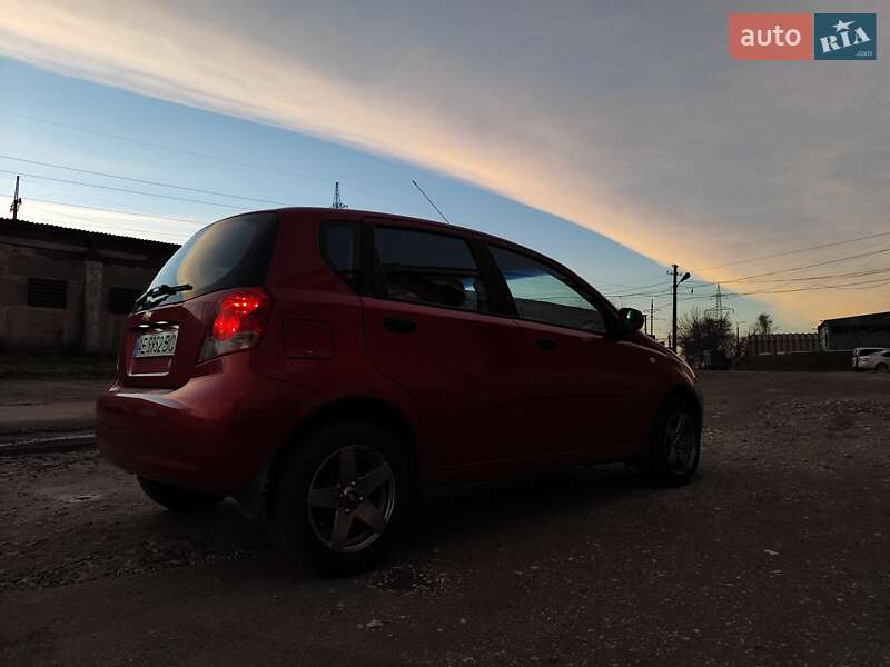 Хетчбек Chevrolet Aveo 2006 в Дніпрі