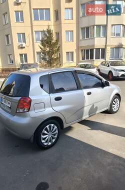 Хэтчбек Chevrolet Aveo 2005 в Киеве