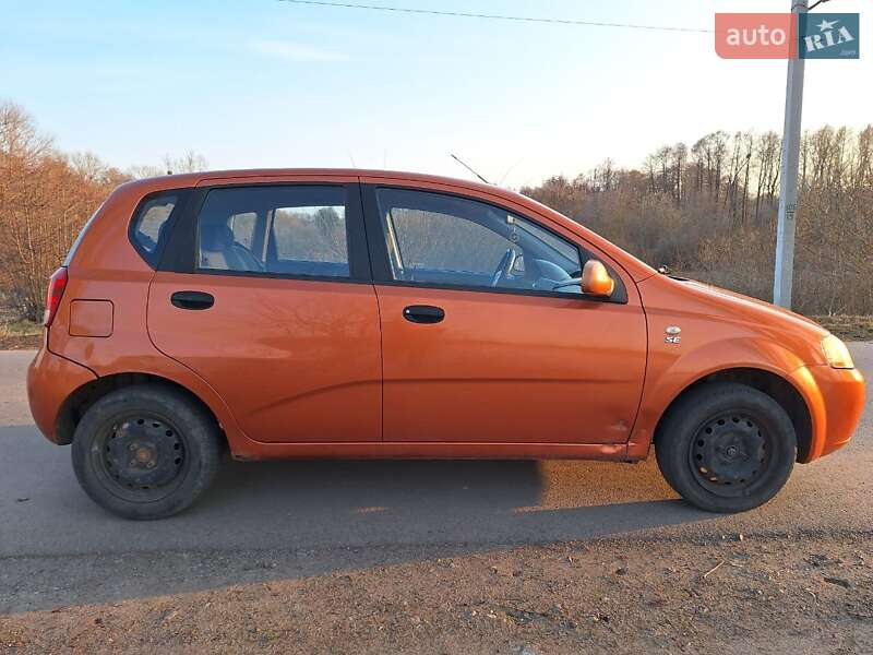 Седан Chevrolet Aveo 2005 в Умані