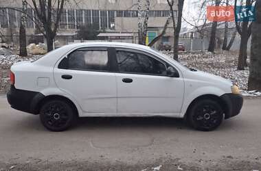 Седан Chevrolet Aveo 2005 в Василькове