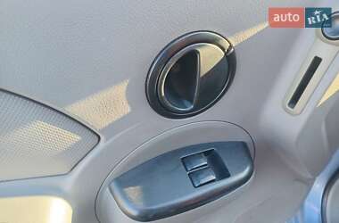 Седан Chevrolet Aveo 2005 в 