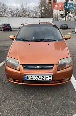 Седан Chevrolet Aveo 2006 в Києві