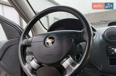 Седан Chevrolet Aveo 2011 в Дрогобыче