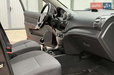 Седан Chevrolet Aveo 2011 в Дрогобыче