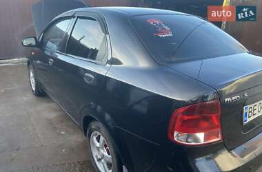 Седан Chevrolet Aveo 2004 в 