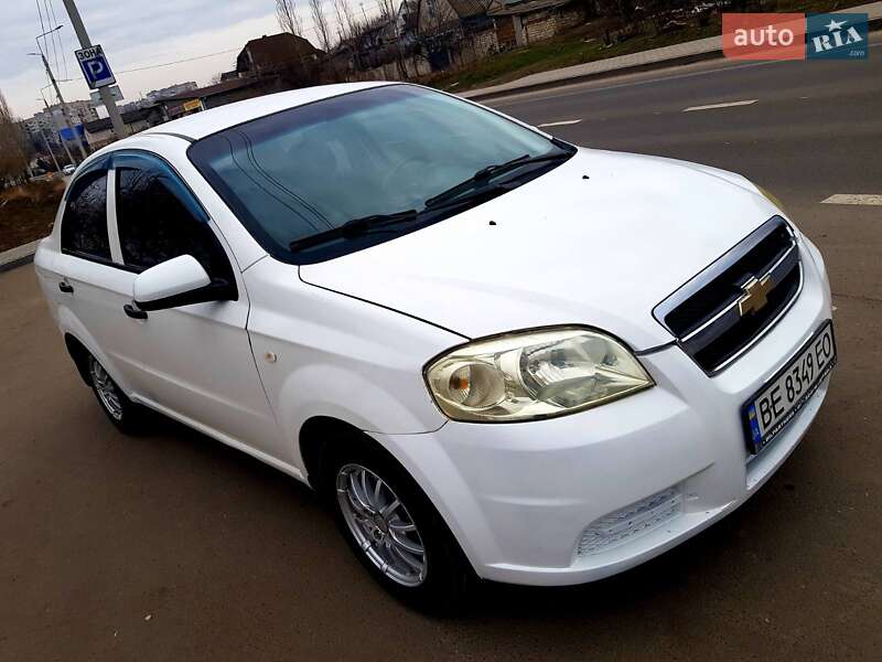 Седан Chevrolet Aveo 2008 в Николаеве