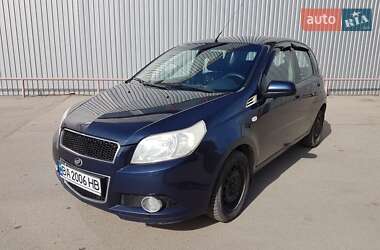 Хэтчбек Chevrolet Aveo 2013 в 