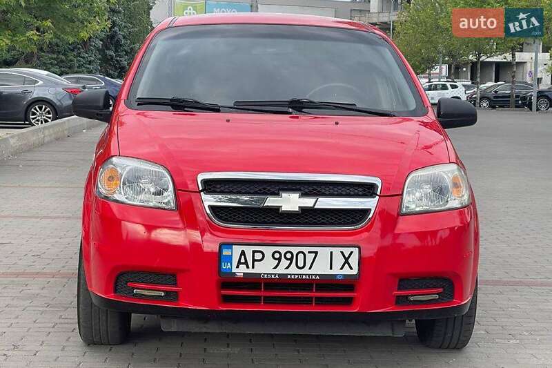 Седан Chevrolet Aveo 2006 в Києві