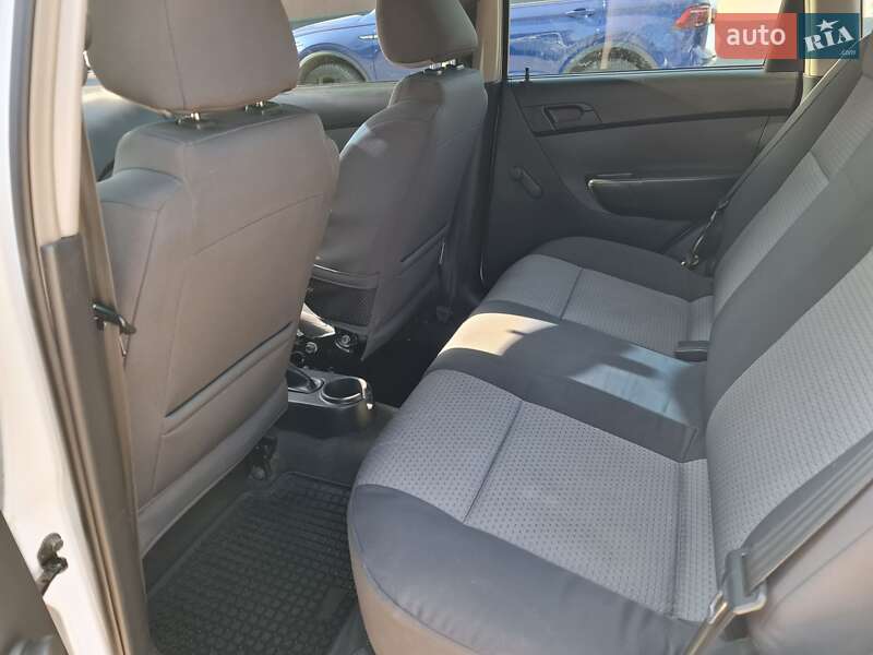Хэтчбек Chevrolet Aveo 2008 в Днепре