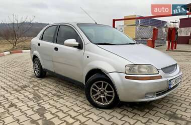 Седан Chevrolet Aveo 2005 в Чернівцях