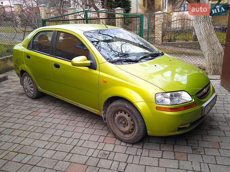 Седан Chevrolet Aveo 2005 в Львові