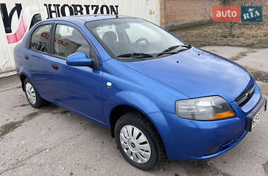 Седан Chevrolet Aveo 2006 в Прилуках