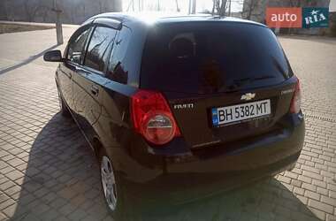 Хетчбек Chevrolet Aveo 2011 в Роздільній