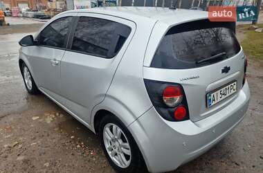 Хэтчбек Chevrolet Aveo 2012 в 