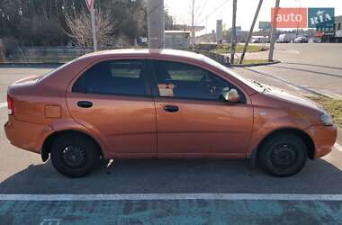 Седан Chevrolet Aveo 2005 в 