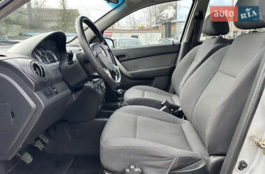 Седан Chevrolet Aveo 2006 в 