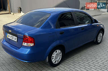 Седан Chevrolet Aveo 2005 в 