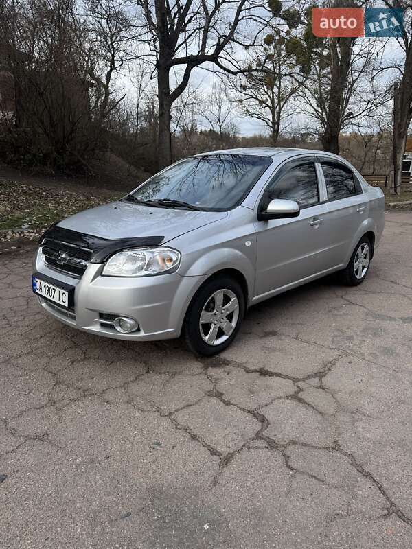 Седан Chevrolet Aveo 2007 в Корсунь-Шевченківському