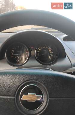 Хетчбек Chevrolet Aveo 2006 в 
